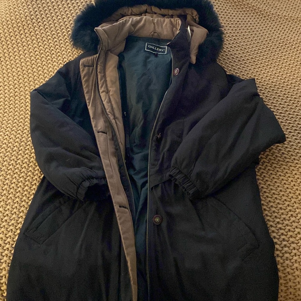 Gallery coat